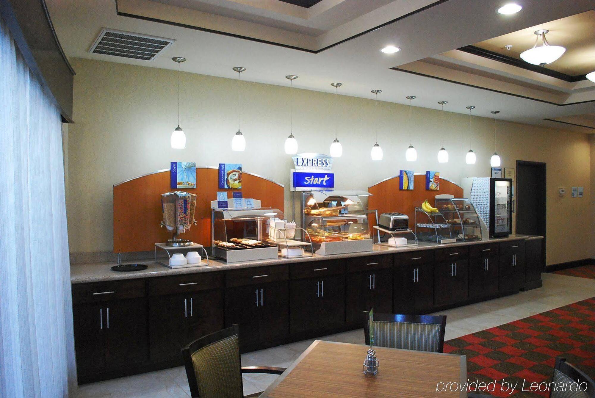 Holiday Inn Express & Suites Houston South - Near Pearland By Ihg Eksteriør bilde